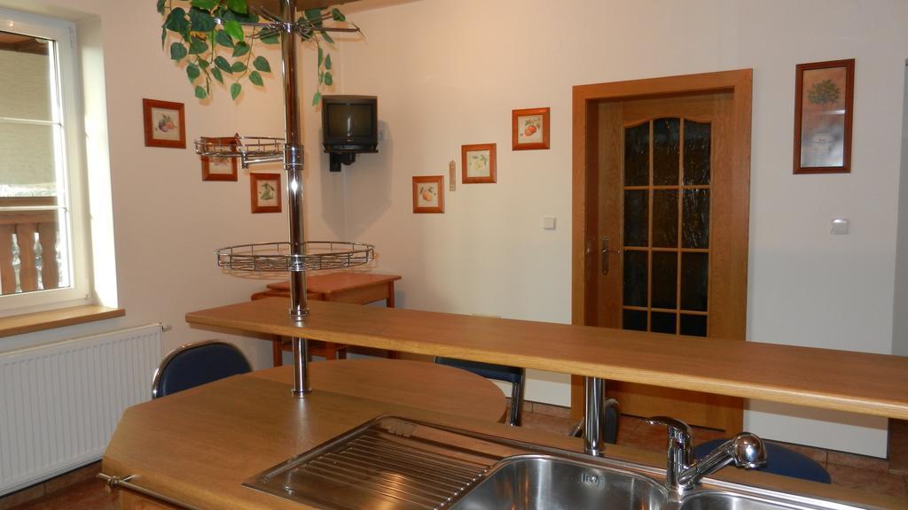 Apartment Pension Stark ฟรันทิชโกวี ลาซเน ภายนอก รูปภาพ