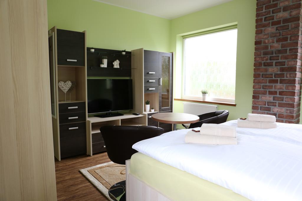 Apartment Pension Stark ฟรันทิชโกวี ลาซเน ภายนอก รูปภาพ